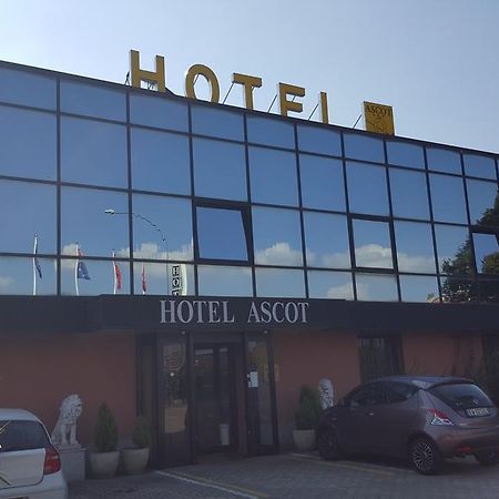 Hotel Ascot Binasco Exterior foto